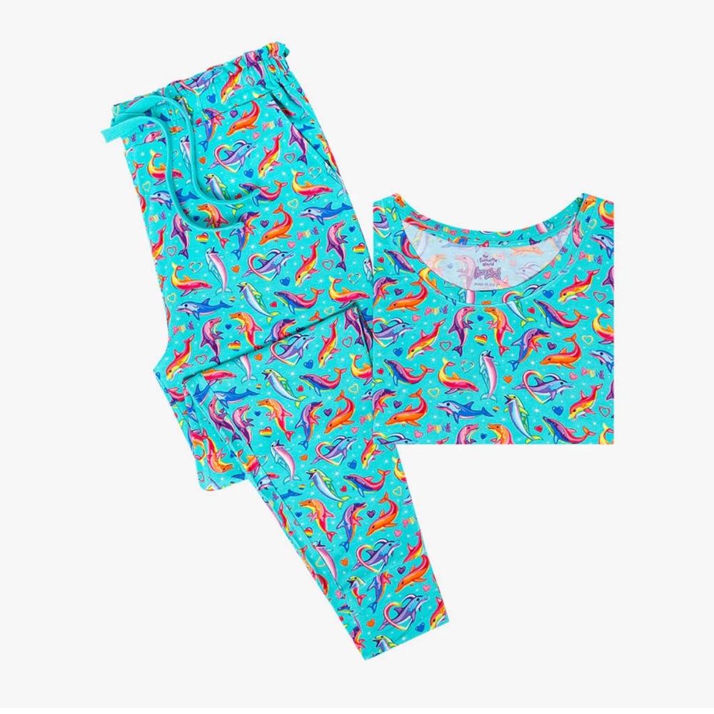 Posh Peanut x Lisa Frank Dancing Dolphins Short Sleeve Scoop Loungewear M NWT - Picture 3 of 11